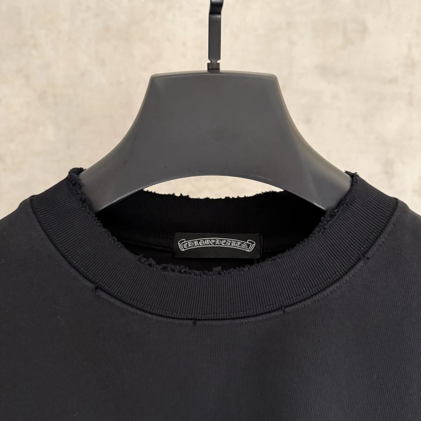 🅿️350 [Strict quality control] CH Croixin's new long-sleeved sweatshirt T-shirt. Heavy 420g double yarn fabric. Wash the whole garment twice. Frayed and torn on all four sides. Heavy fabric. The neckline is made of icy Solona. Loose fit. Deep, wide and stylish. No deformation or shrinkage. Color: 3 colors, black, white and gray. Size: M-2xl